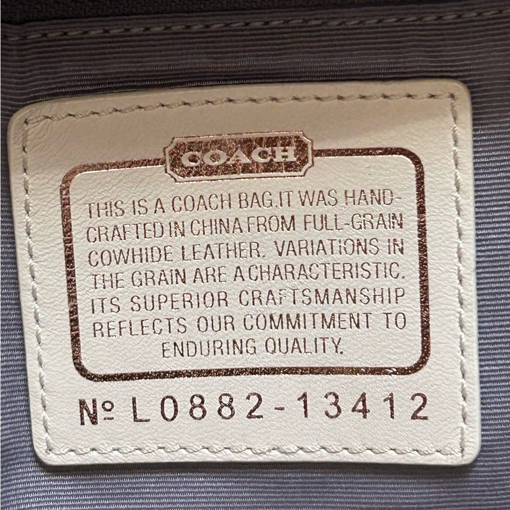 Coach 13412 Bag in off white - Picture 12 of 13